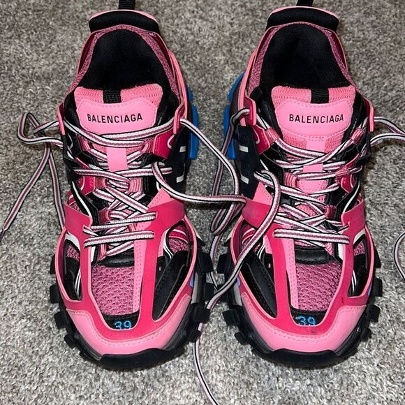 Authentic Balenciaga Runners - Picture 1 of 9